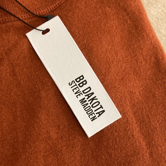 BB Dakota by Steve Madden Respectfully Yours burnt Caramel sweater size small - Picture 3 of 8